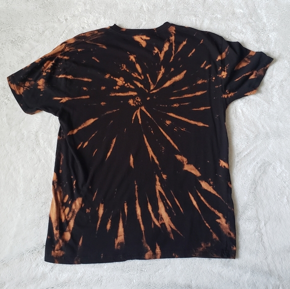 Zelda Link Graphic Bleach Dyed Tee - Picture 3 of 5